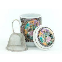Porcelán teásbögre 330ml BIG TEA 4 féle mintával, peremes tetővel + fém szűrővel